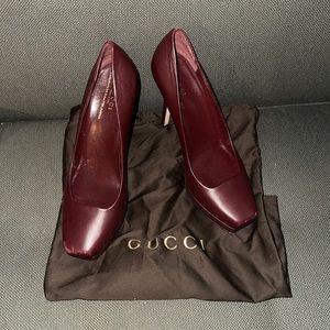 Gucci burgundy square toe pumps WITH dust bag and box